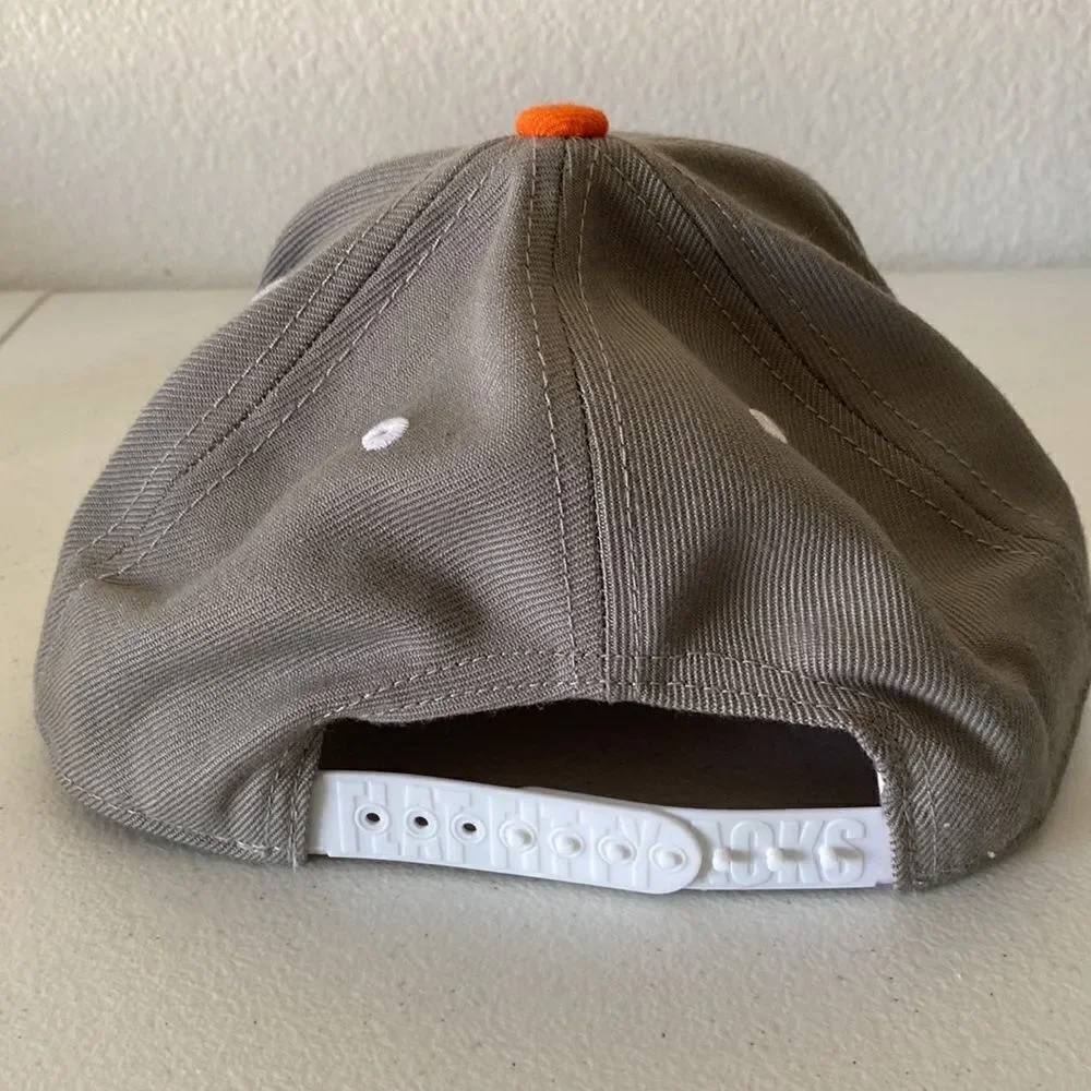 FLAT FITTINGS Luxury Collection Fads Die Young Hat Size OS NWOT